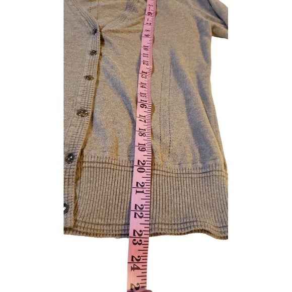 Banana Republic Women Size Small Button Up V-neck Cardigan Tan Crystal‎ Buttons - Picture 16 of 16